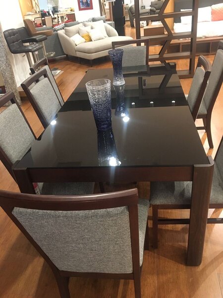 Table à manger moderne 6 places