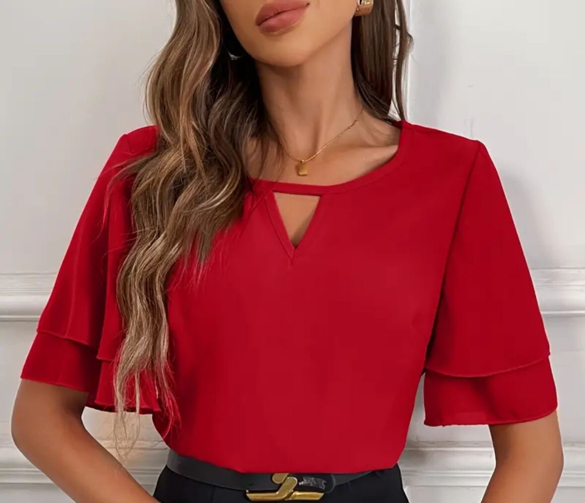 Haut élégante rouge femme