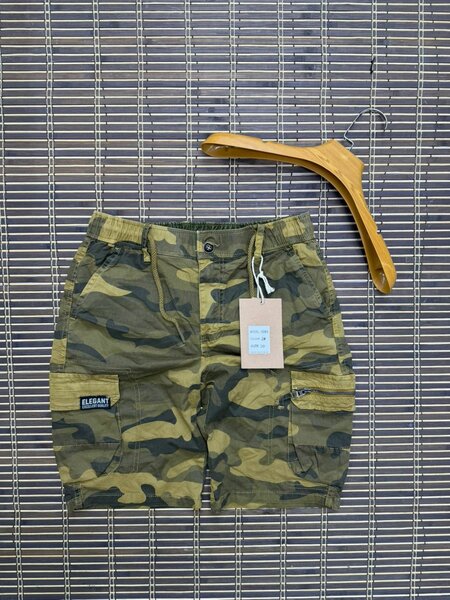 Shorts cargo camouflage hommes