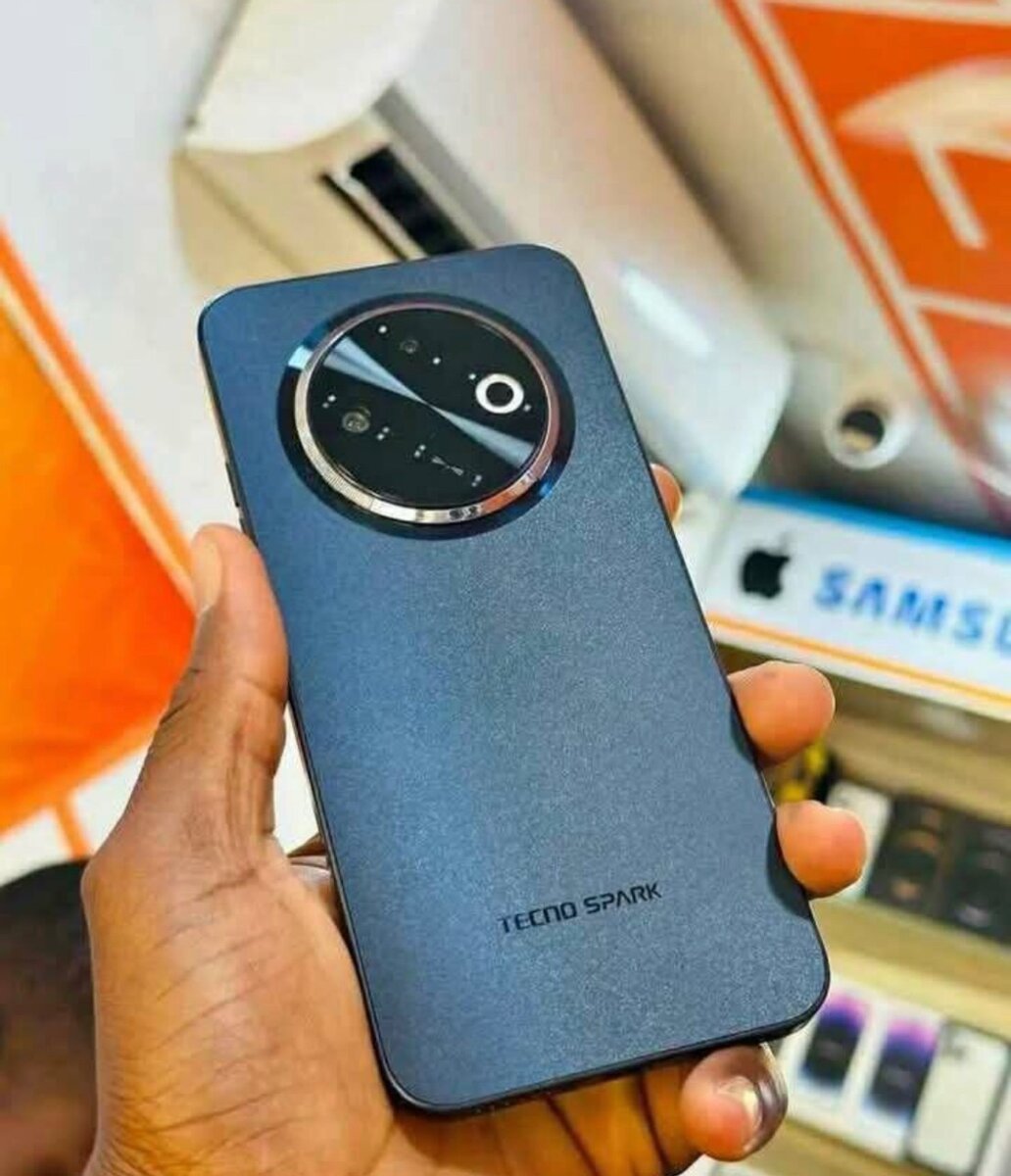 Smartphone TECNO Spark 30c