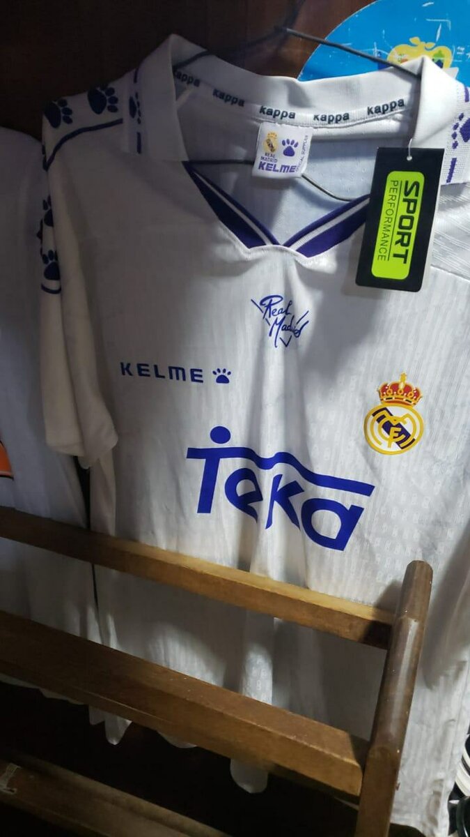 Maillot vintage Réal Madrid version pro