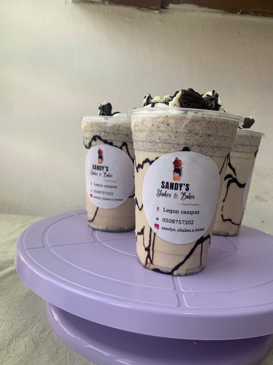 Sandys Shakes and Bakes