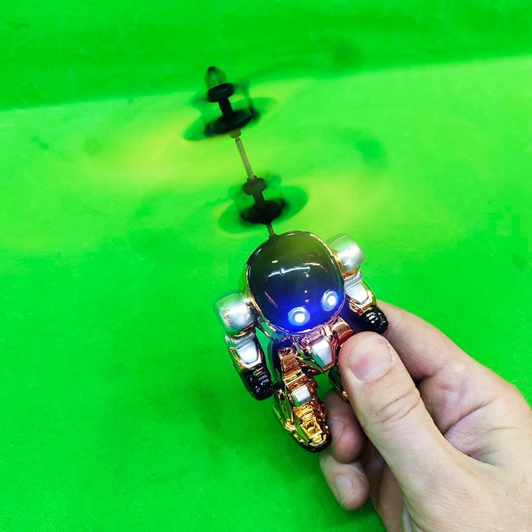 Робот летающая игрушка