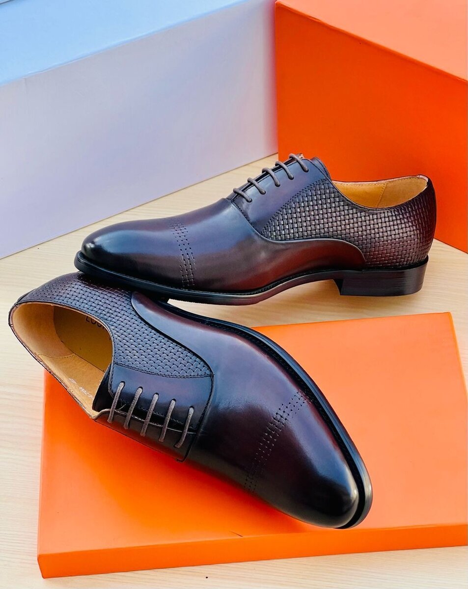 Chaussures habillées en cuir élégant