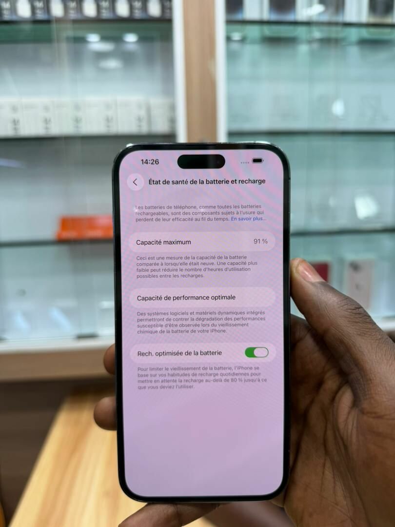 Disponible 14 Pro Max 128go