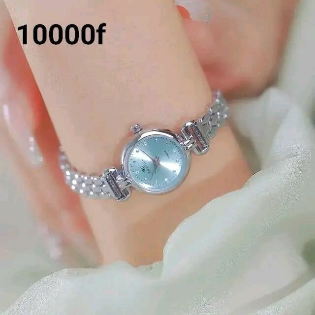 Montre-bracelet élégante femme