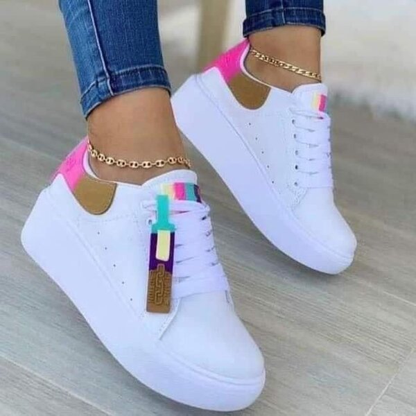 Baskets colorées et confortables