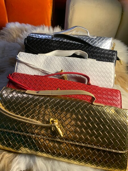 Sac à main en cuir tressé