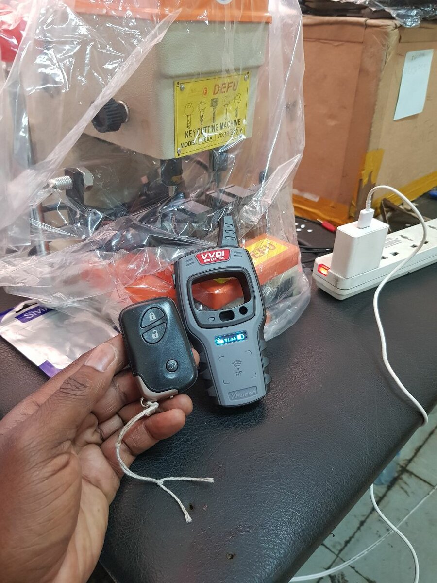 Key cutting and key programming, car alarms security system