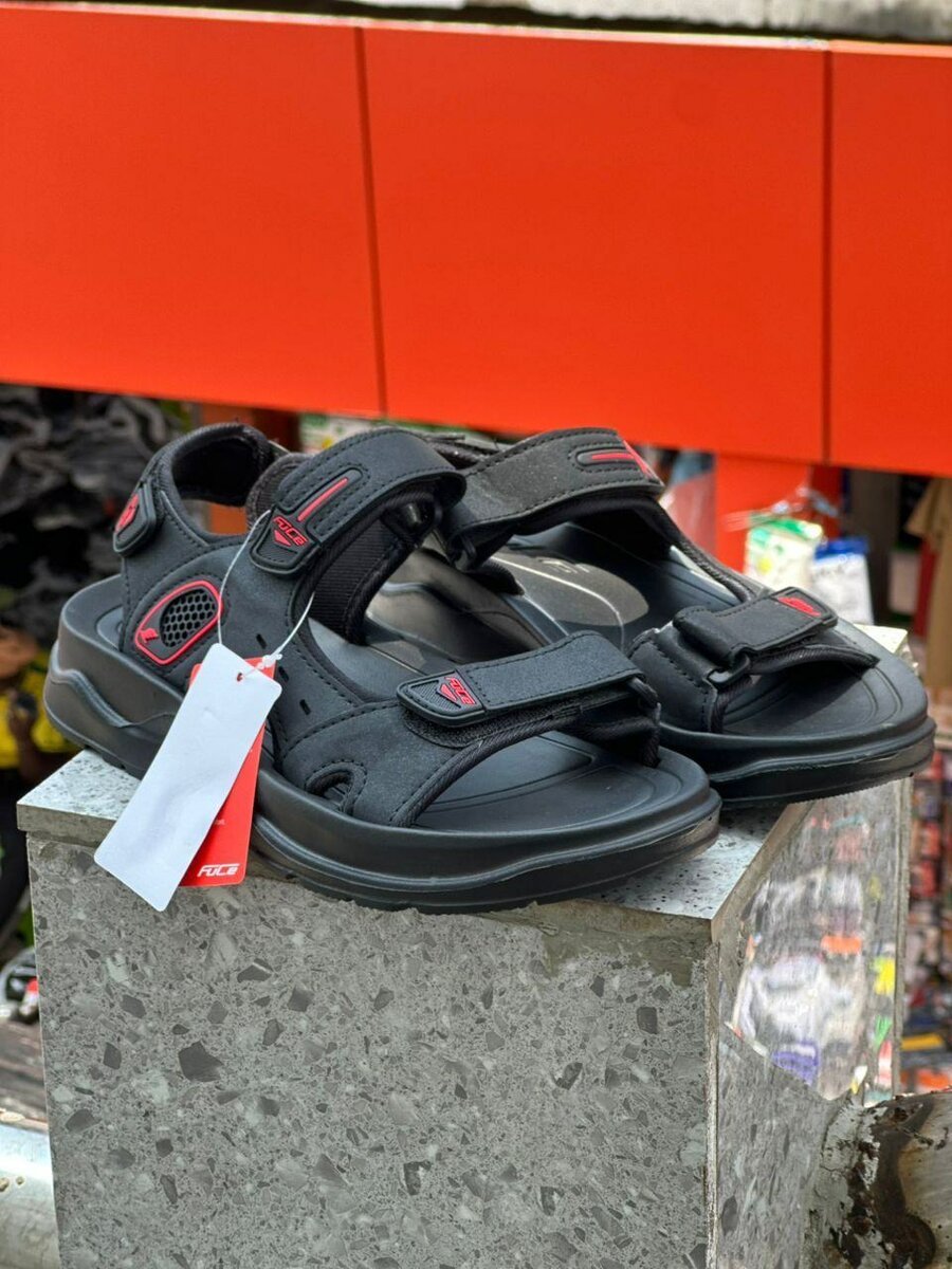 Sandales de randonnée résistantes