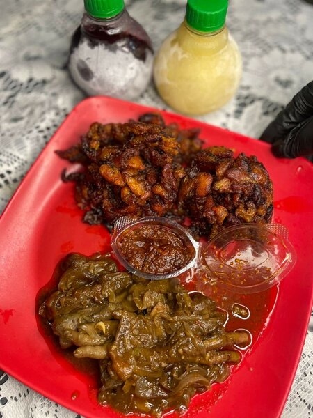 Alloco rouge pattes de poulet