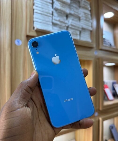 iPhone XR Bleu 64Go