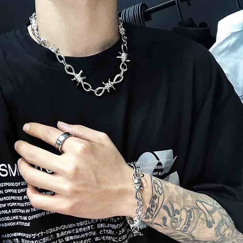 Bracelet en barbelés