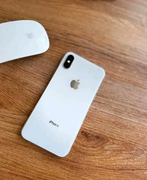 iPhone X 64Go Argent