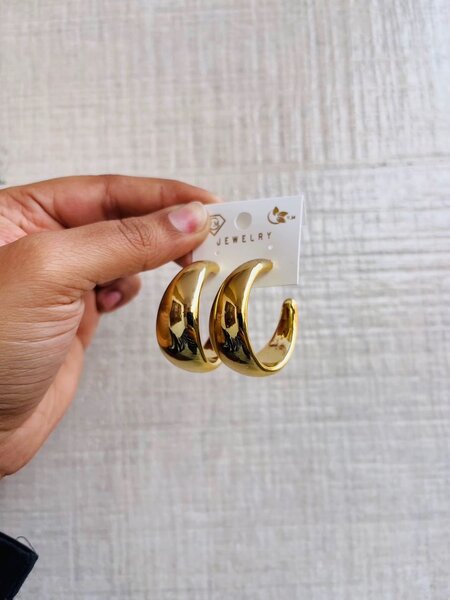 Boucles d'oreilles goutte dorées