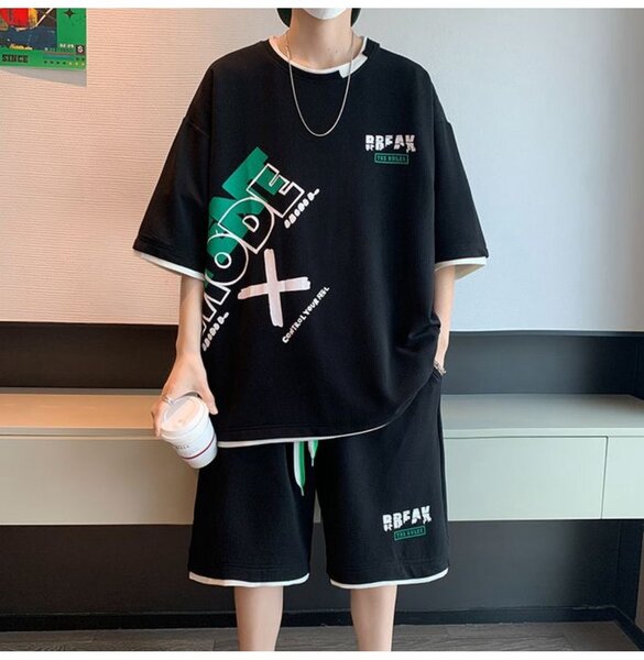 Costume décontracté tendance