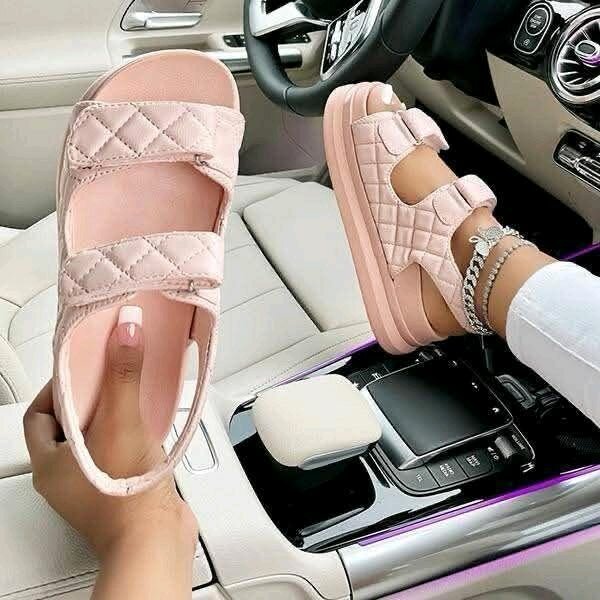 Ladies sandals
