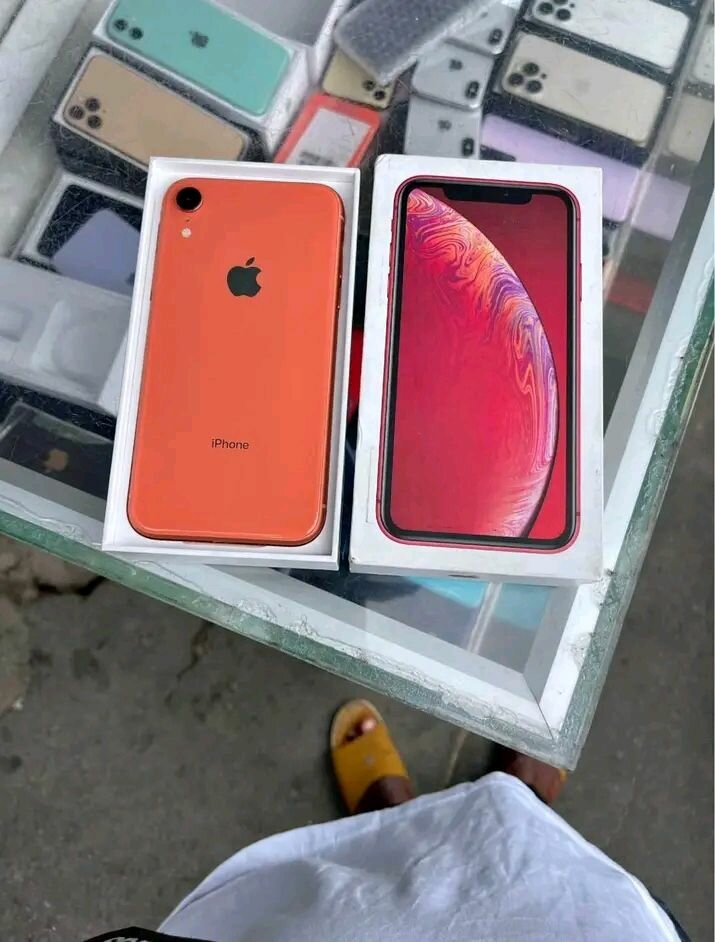 iPhone XR 64GB Orange