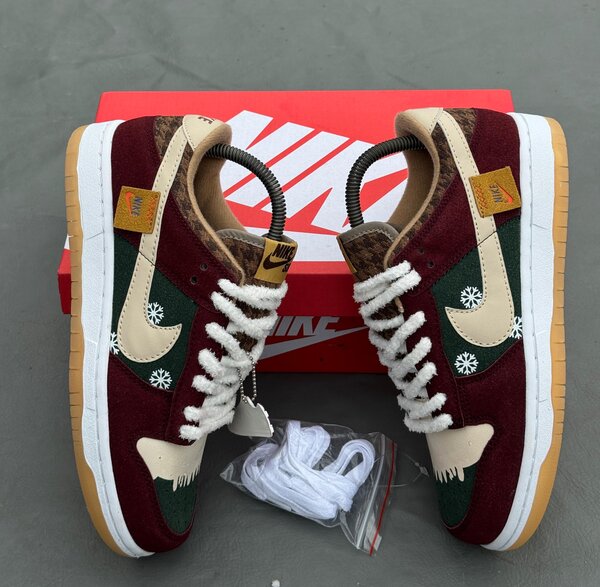 Chaussures Nike Dunk Low