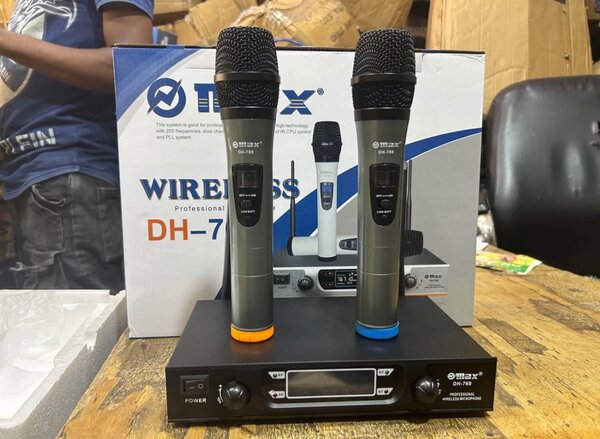 Micro baladuer Shure DH-766