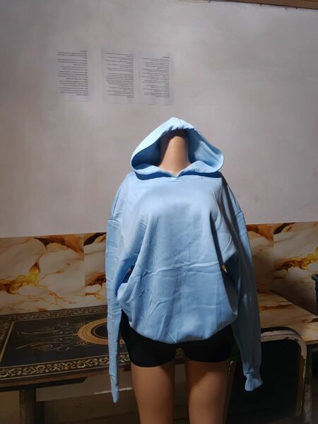 Sweat à capuche imprimé femme