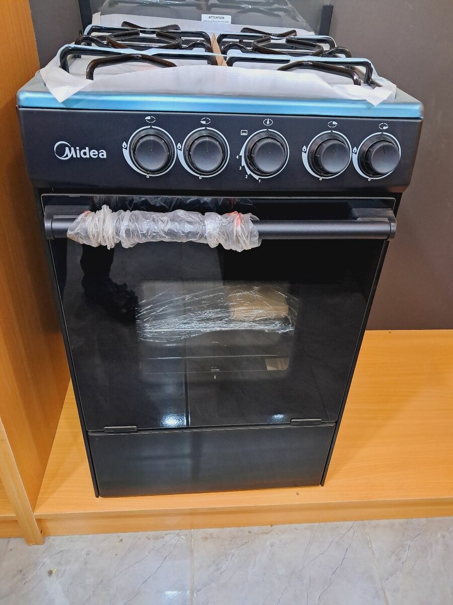 Midea 4 burner gas cooker black