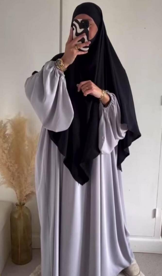 Abaya élégante et moderne