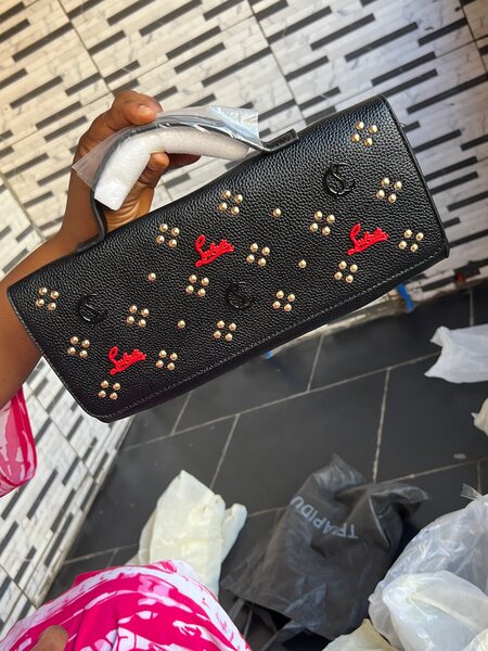 Sac Clutch Brodé Élégant