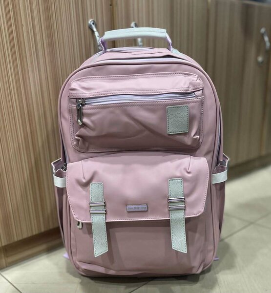 Sac à dos rose élégant