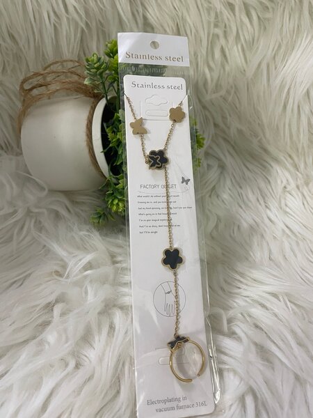 Boucles d'oreilles florales élégantes