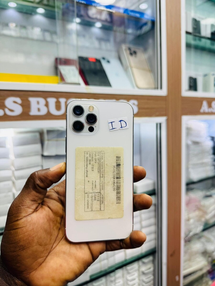 12 pro 128giga sans ID