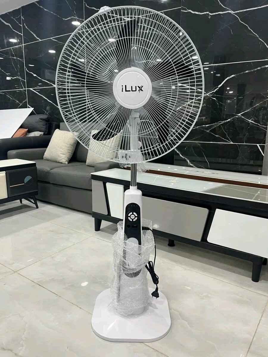 Ventilateur sur pied iLUX