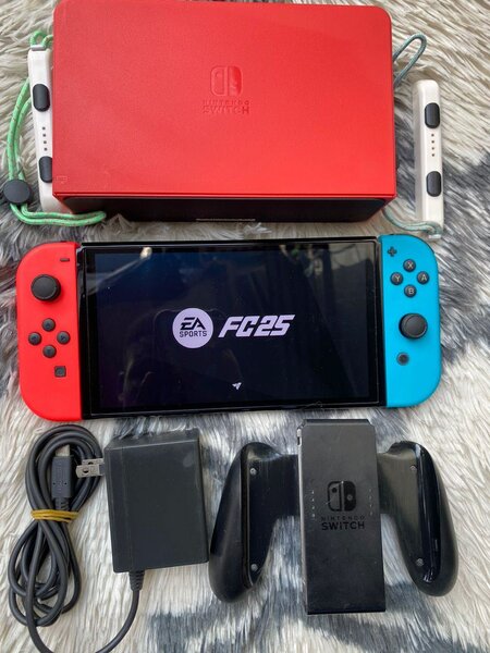 Console Nintendo Switch complète