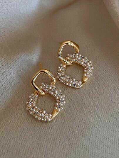 Artificial earrings