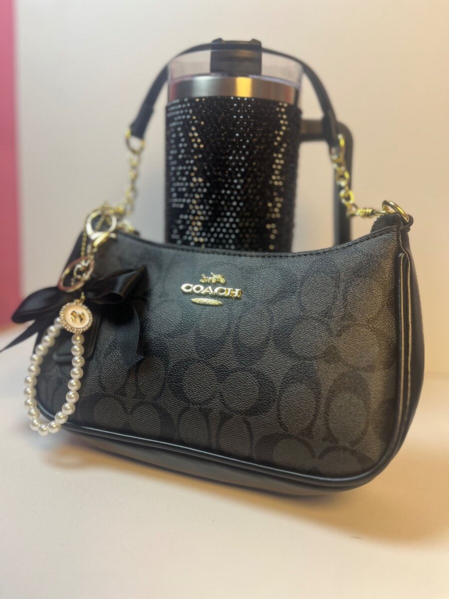 Elegant Black Shoulder Bag