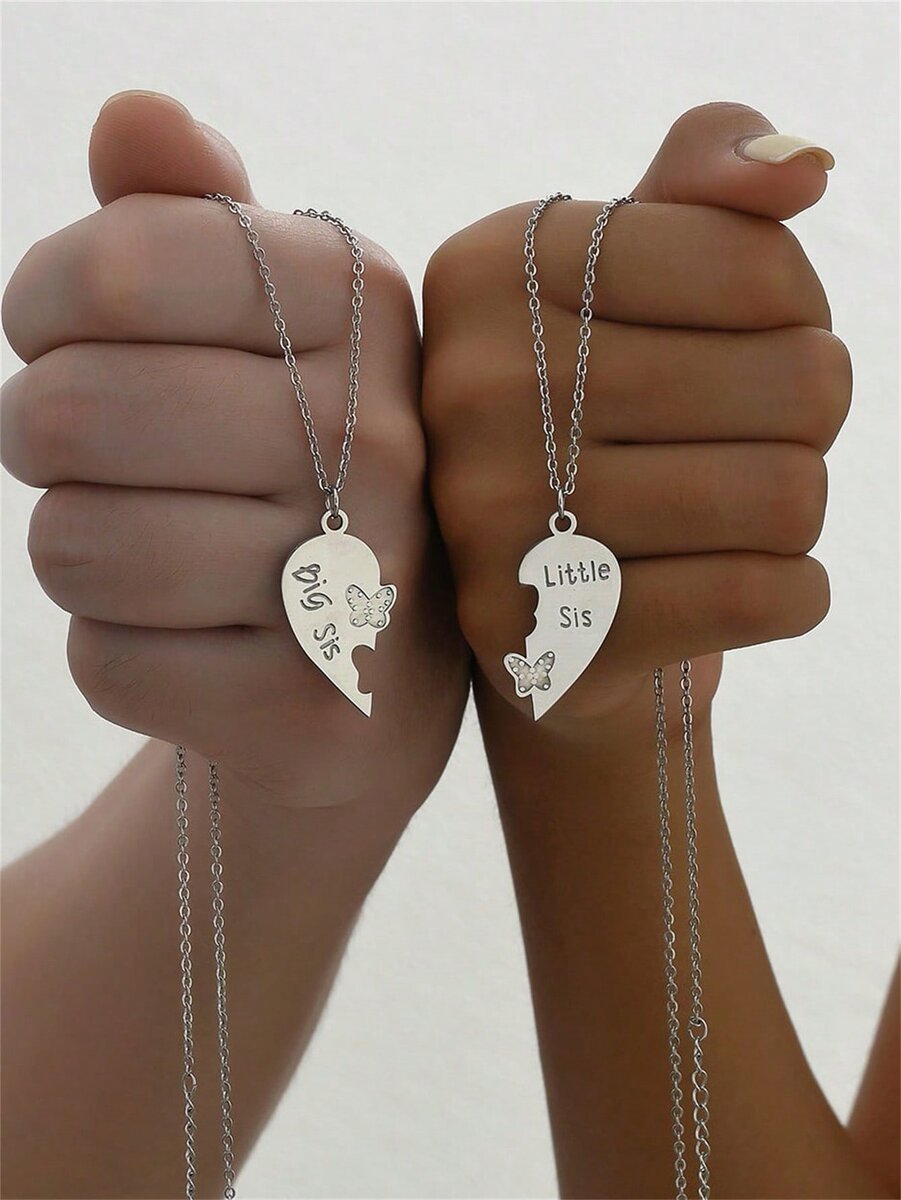 Un collier et une chaîne