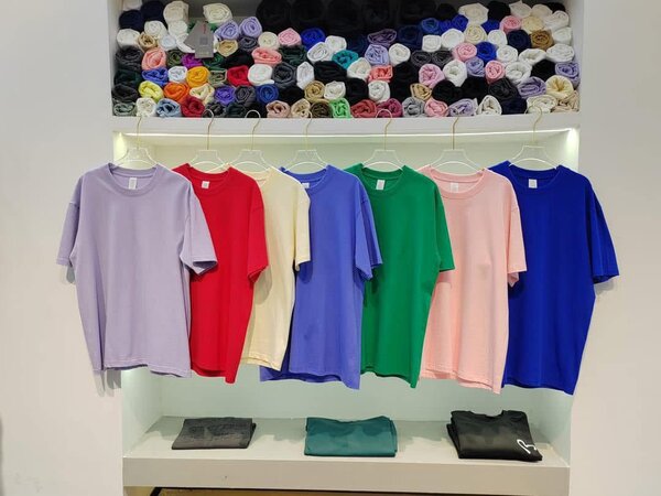 T-shirts unisexe colorés