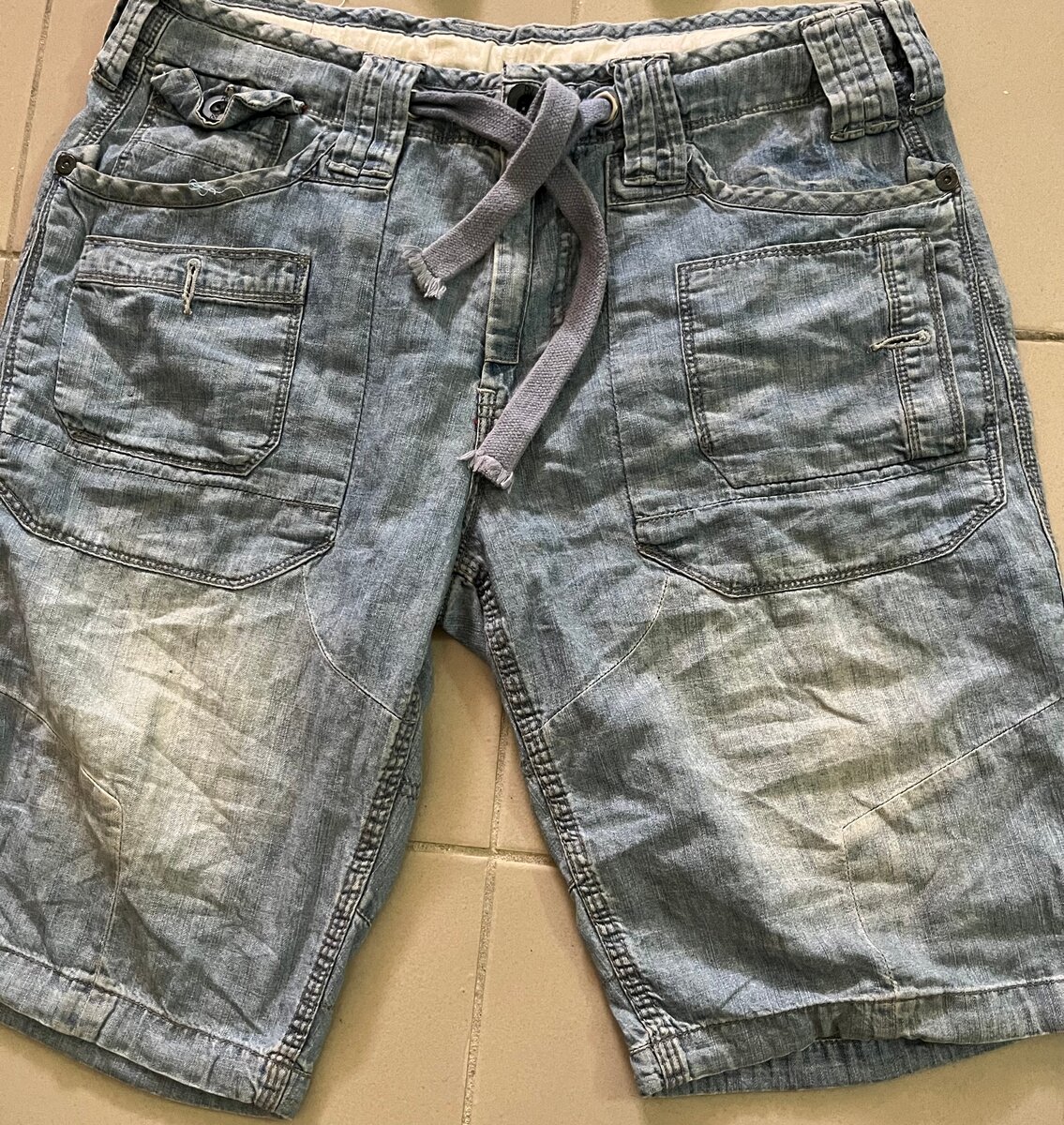 Shorts cargo denim pour hommes