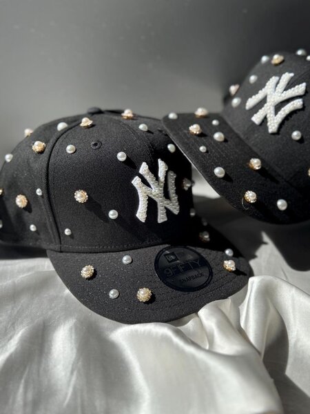 Casquette perles chic