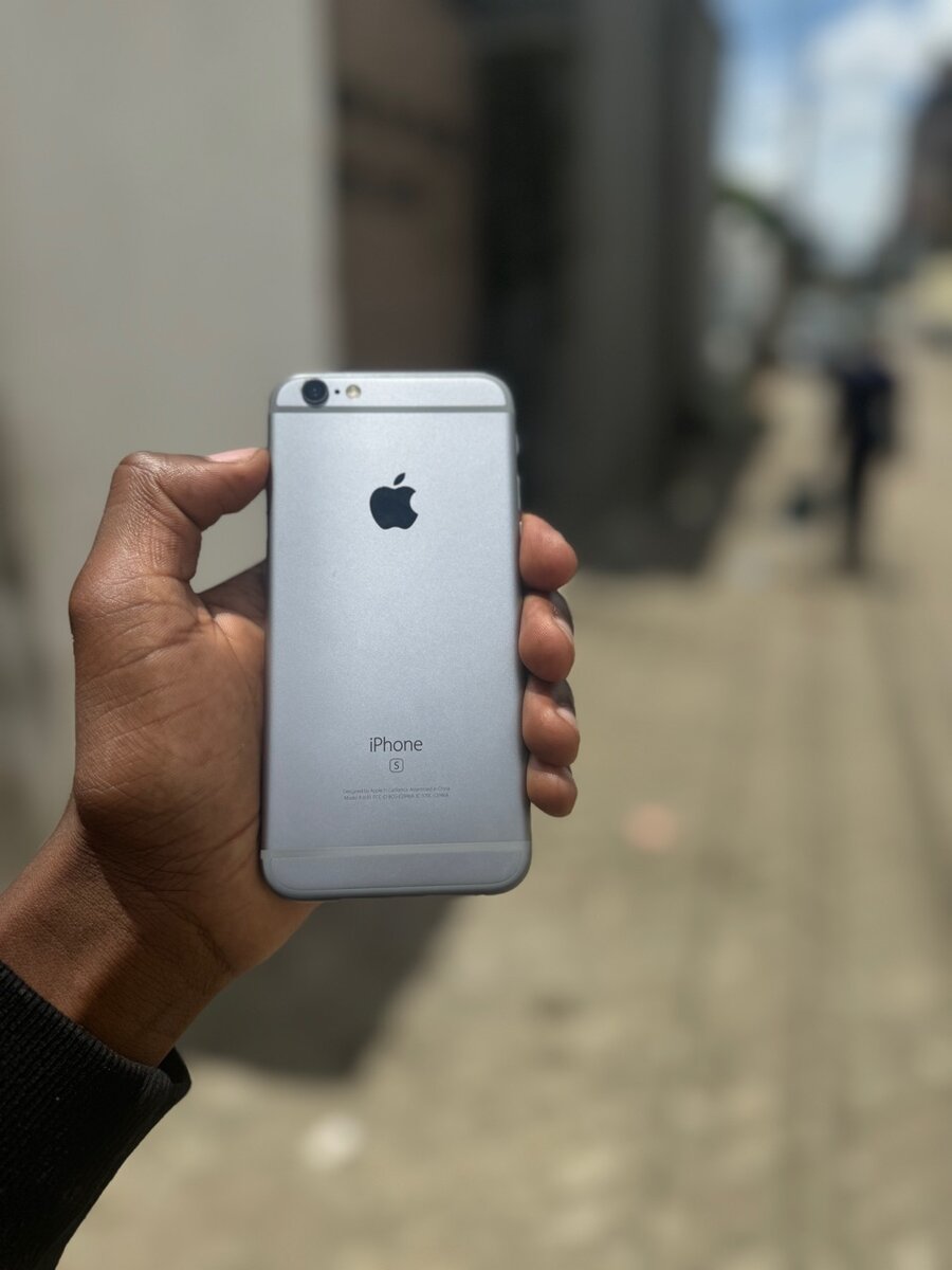 iPhone 6s black 16gb sweet as seen