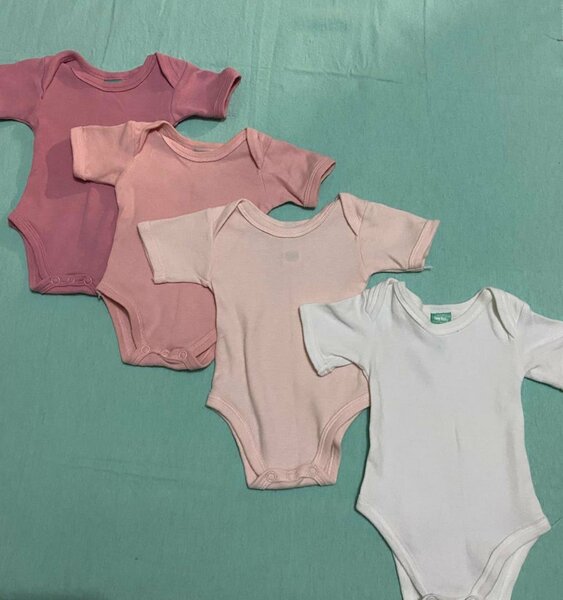 Baby girls bodysuit