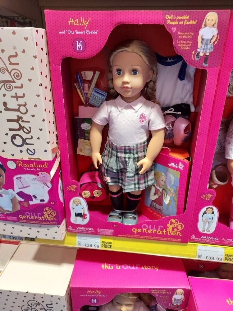 Poupées jumelles en pyjama