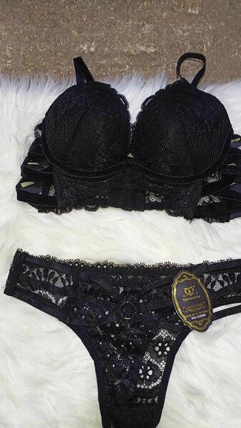 Ensemble soutien gorge caleçons