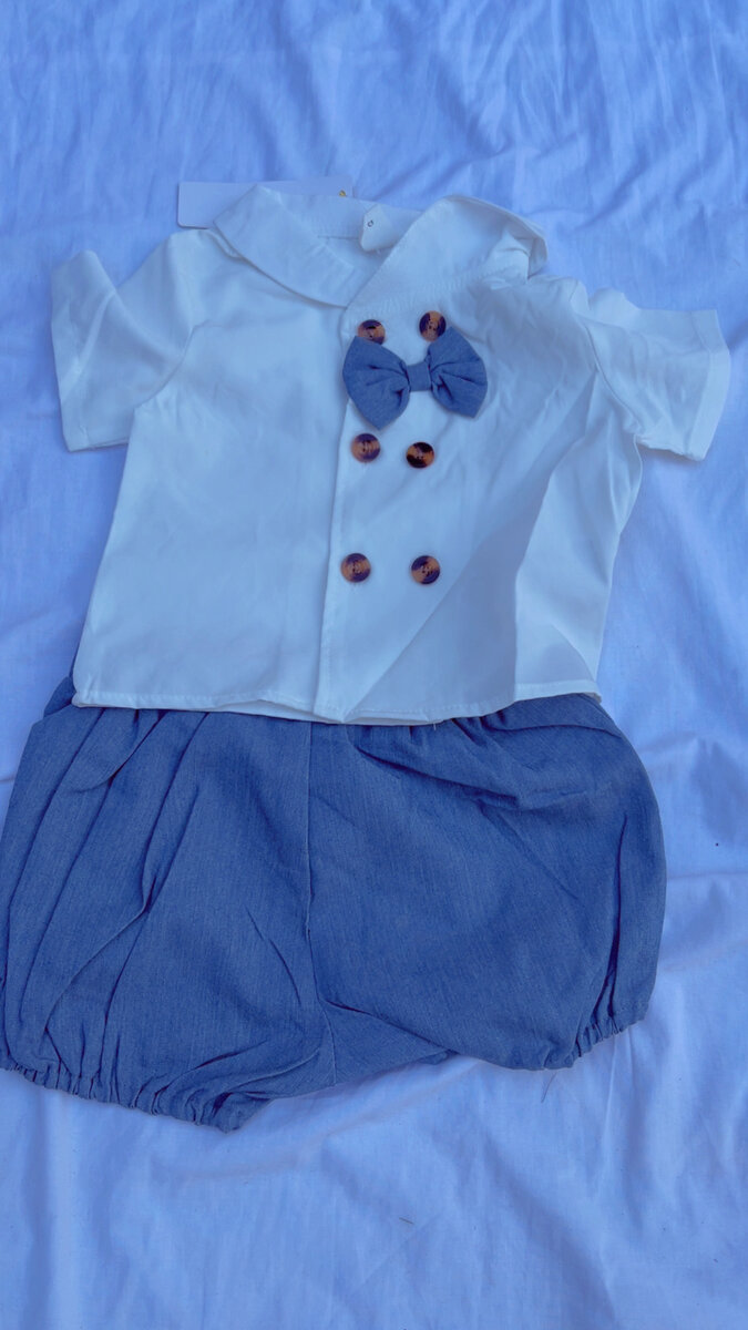 Tenue enfant fleurie