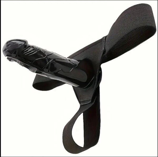 Strap dildo