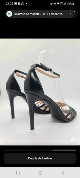 Sandales compensées rouges élégantes