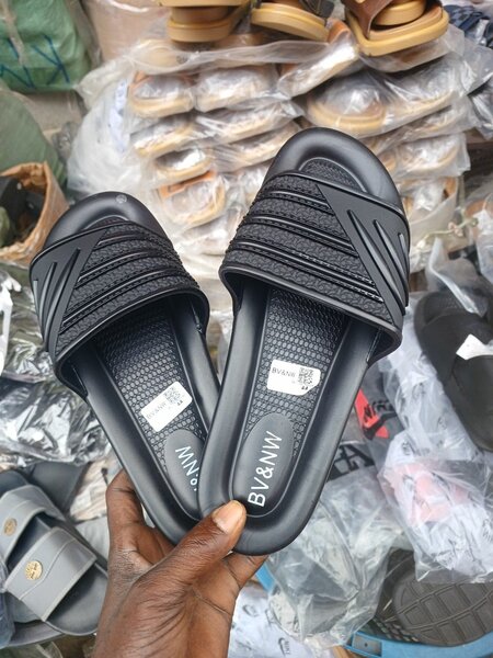 Tongs de style décontracté