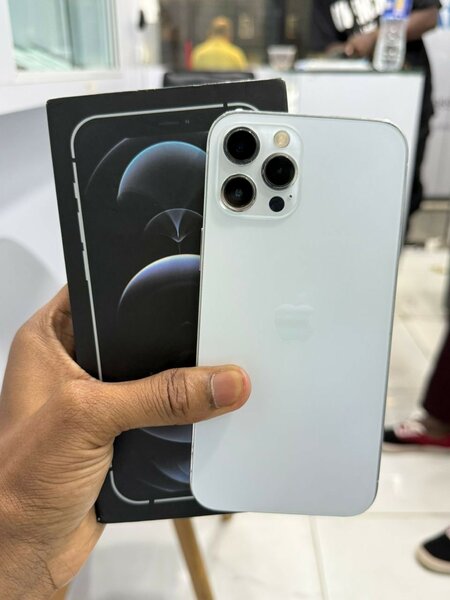iPhone 12 Pro Max