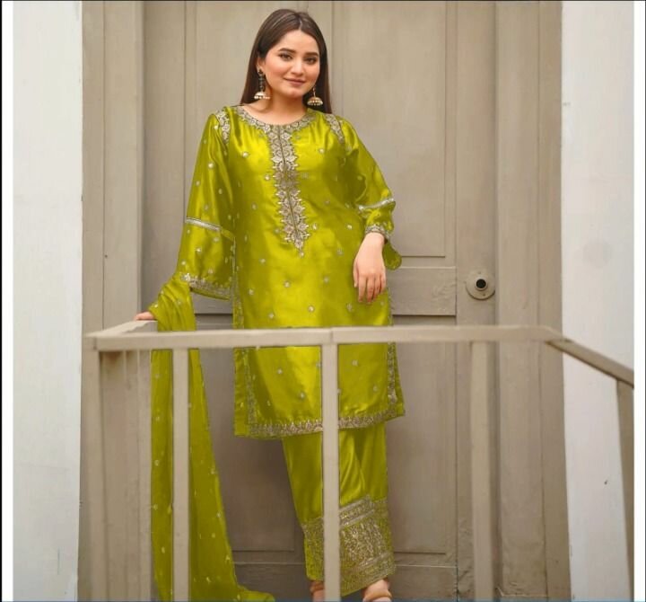 Chiffon & shamoze silk 3 pc Dc free