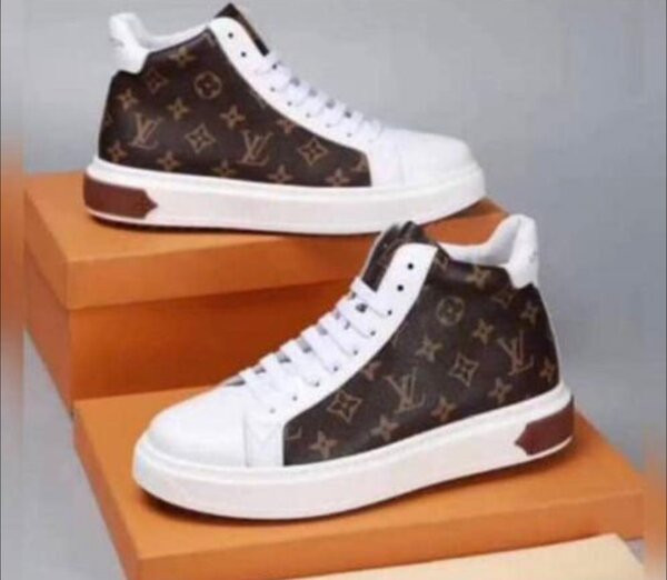 CHAUSSURE LOUIS VUITTON